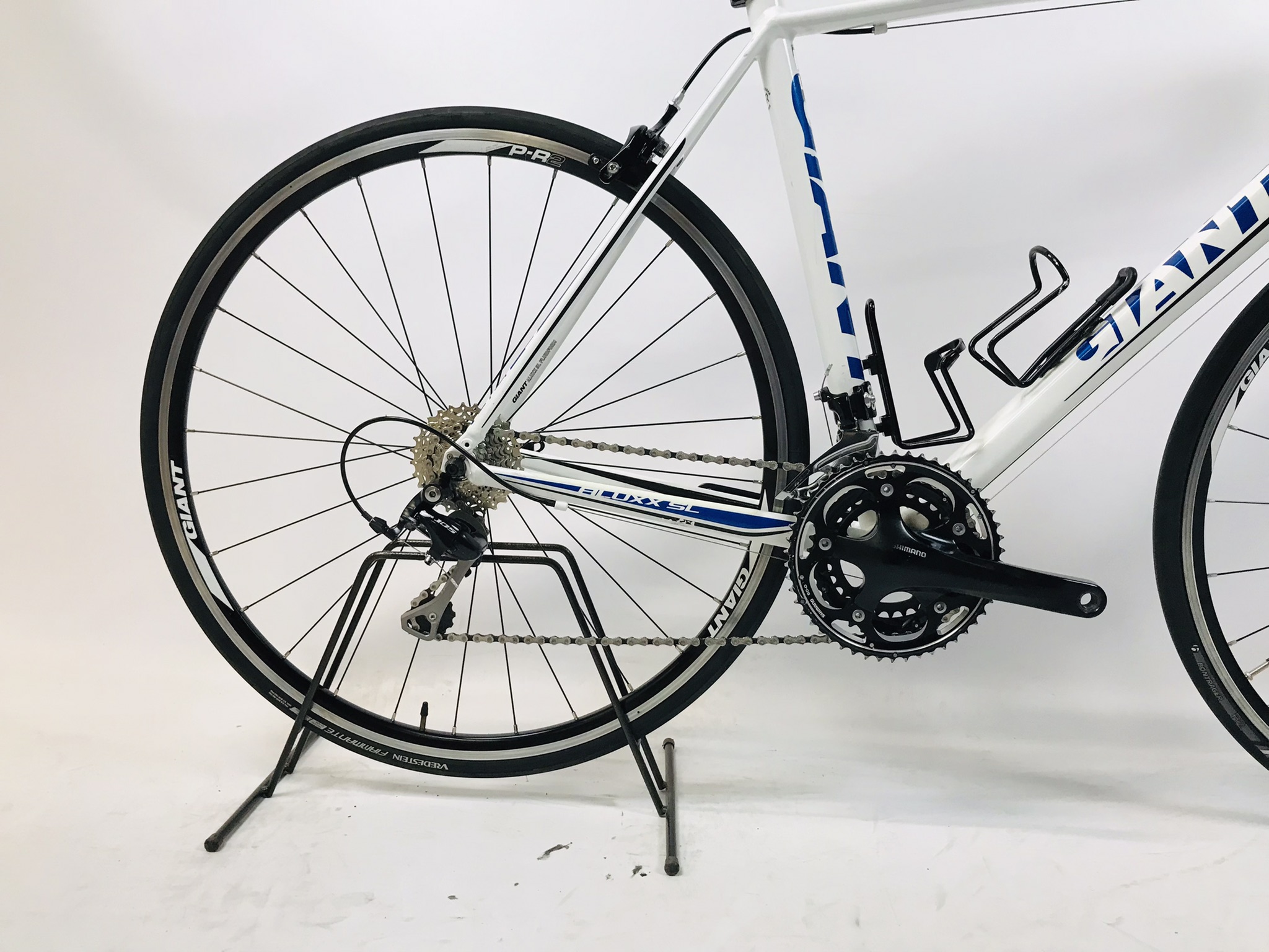 giant def9 road bike price